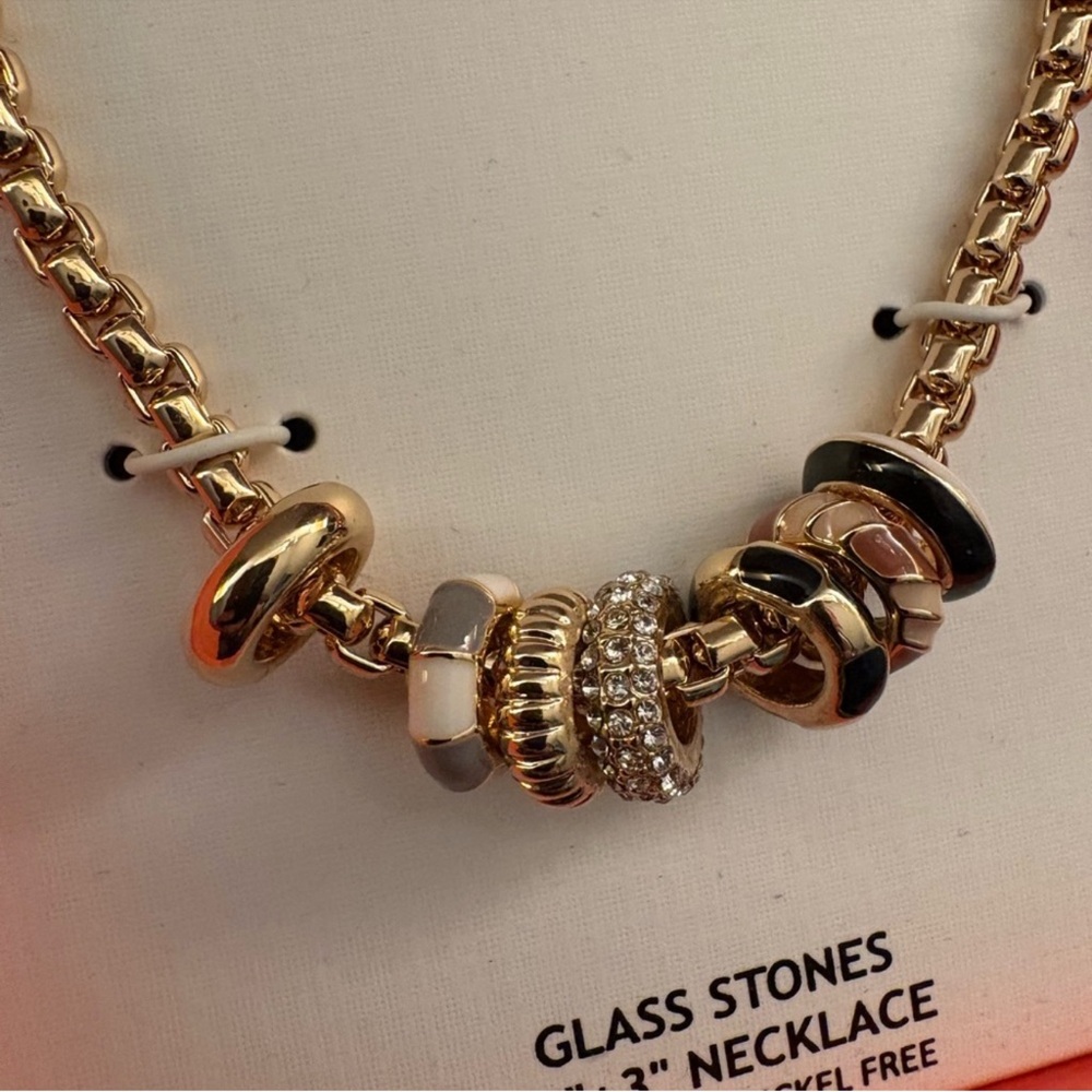 NWT House of Harlow 1960 Gold Necklace with Beads - Picture 2 of 4